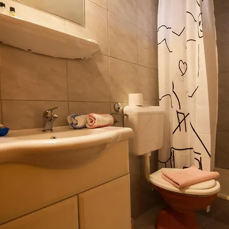 Robinson Orpheus Appartement *