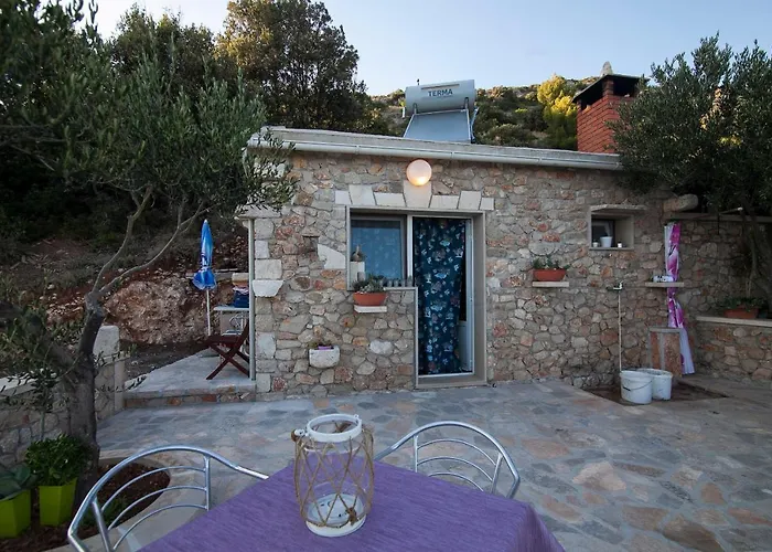 アパート Robinson Orpheus ボル