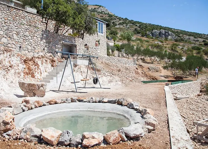 Robinson Orpheus アパート